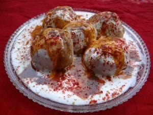 Dahi_Vadas_(Dhai_Bhalla)