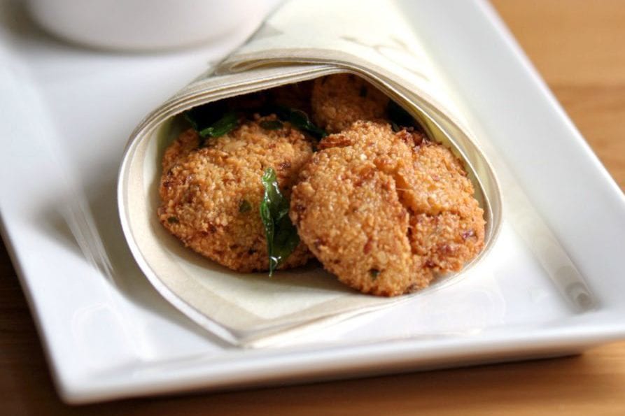 Parippu Vada (lentil fritters)